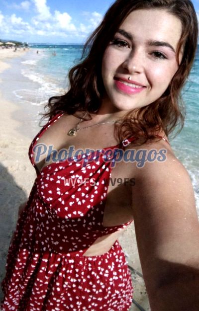 Sara, mujer que hace videollamadas y sexting
