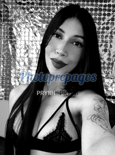 Sofi, mujer que hace videollamadas y sexting