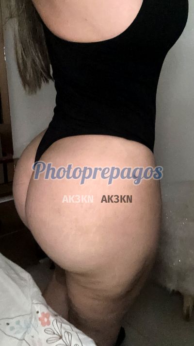 Sara, mujer que hace videollamadas y sexting