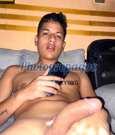 Zeus 3222281486, hombre en Laureles (Medellín)