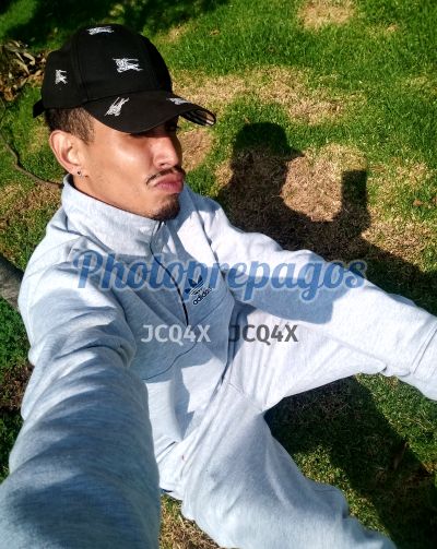 Gregorio 3018537519, hombre en La Candelaria