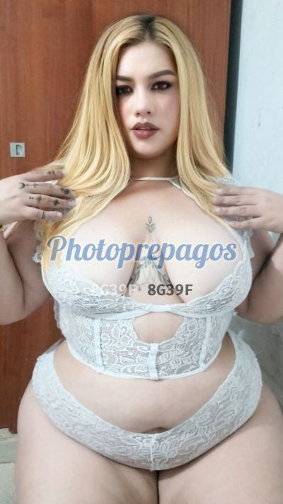 Paris Pussy Big, mujer que hace videollamadas y sexting