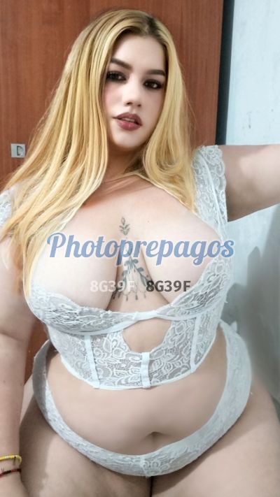 Paris Pussy Big, mujer que hace videollamadas y sexting