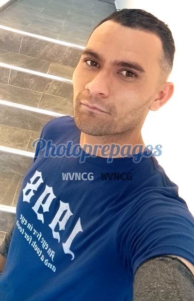 Andrés 3238186733, hombre en Villa Hermosa (Medellín)