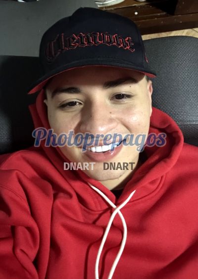 Samuel 3207040066, hombre en El Poblado (Medellín)