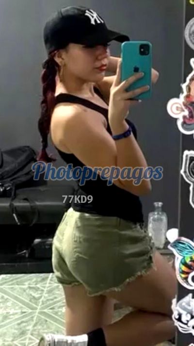 Luisa Díaz, mujer que hace videollamadas y sexting