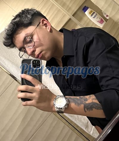 Santiago 3028037301, hombre en Engativá