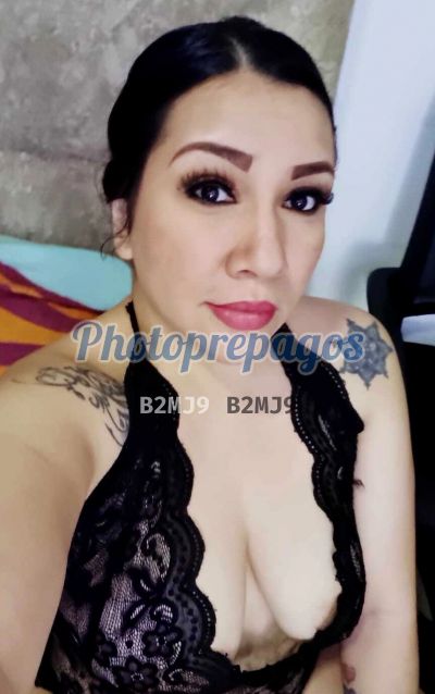Stef 3007536283, mujer que hace videollamadas y sexting