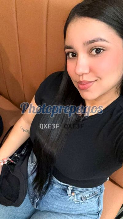 Sofi, mujer que hace videollamadas y sexting