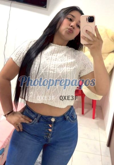 Sofi, mujer que hace videollamadas y sexting