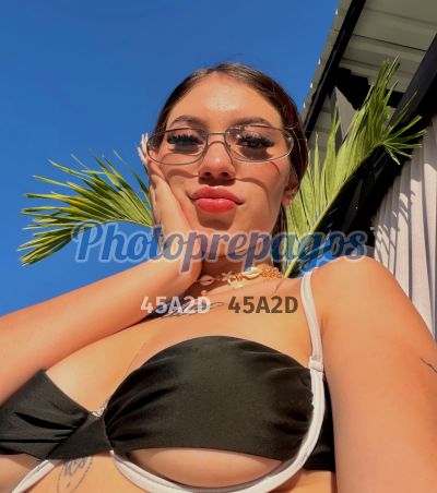Nicol, mujer que hace videollamadas y sexting